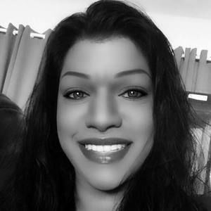 Meet your Posher, Jeanine